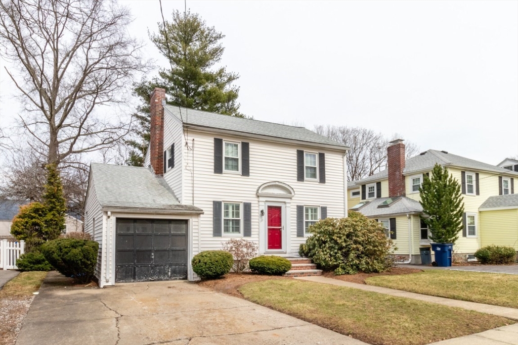 39 Chellman St, Boston, Massachusetts, 3 Bedrooms Bedrooms, 7 Rooms Rooms,1.5 BathroomsBathrooms,Residential,For Sale,Chellman St,73497156