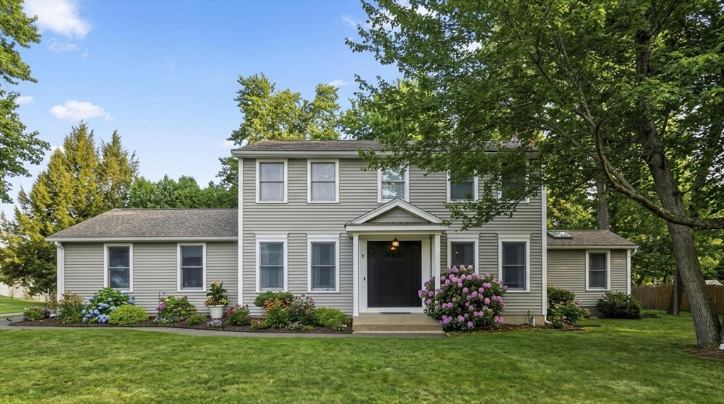 9 Post Rd, Chicopee, Massachusetts, 3 Bedrooms Bedrooms, 7 Rooms Rooms,2.5 BathroomsBathrooms,Residential,For Sale,Post Rd,73495086
