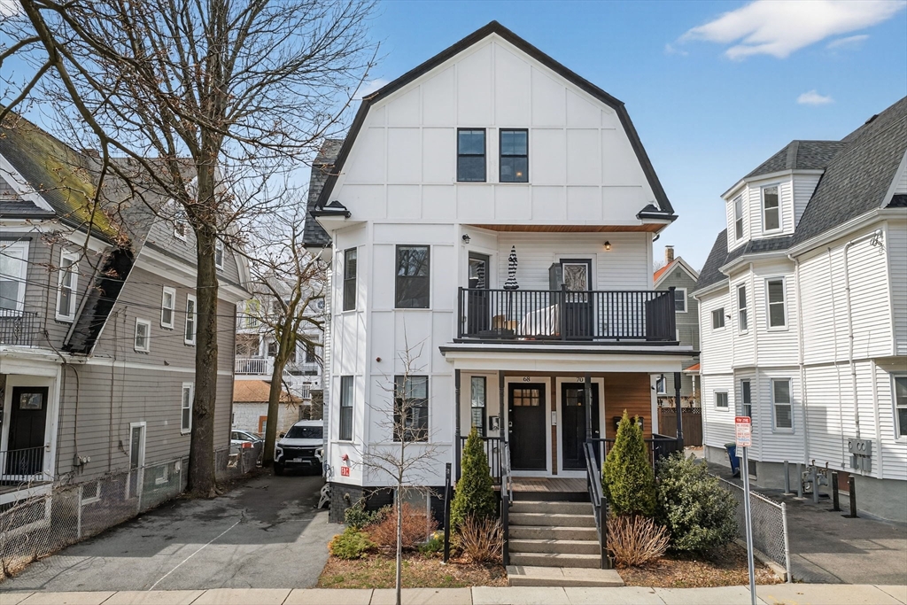 70 Pearson Ave, Somerville, Massachusetts, 2 Bedrooms Bedrooms, 4 Rooms Rooms,2 BathroomsBathrooms,Residential,For Sale,Pearson Ave,73498053
