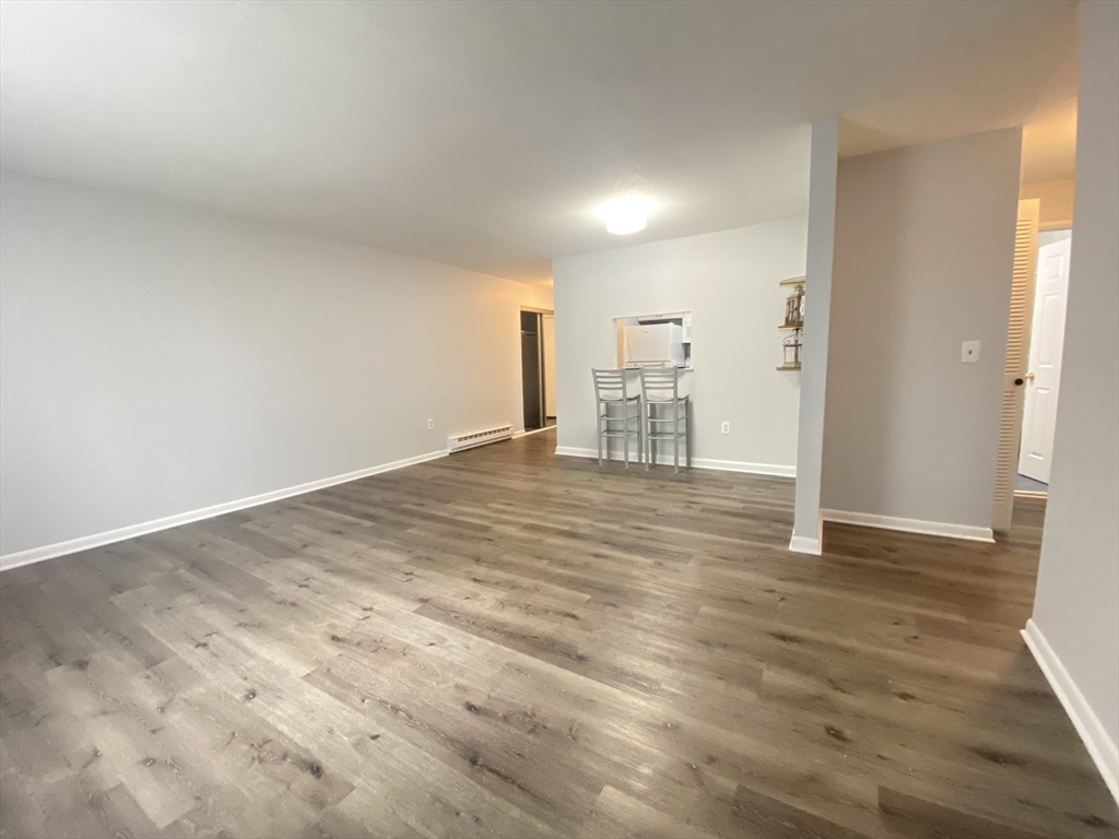 11 Weld St., Framingham, Massachusetts, 2 Bedrooms Bedrooms, 5 Rooms Rooms,1 BathroomBathrooms,Residential,For Sale,Weld St.,73490015