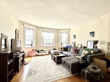 1957 Commonwealth Ave., Boston, Massachusetts, 2 Bedrooms Bedrooms, 4 Rooms Rooms,1 BathroomBathrooms,Residential Lease,For Rent,Commonwealth Ave.,73522012 1957 Commonwealth Ave., Boston, Massachusetts, 2 Bedrooms Bedrooms, 4 Rooms Rooms,1 BathroomBathrooms,Residential Lease,For Rent,Commonwealth Ave.,73522012