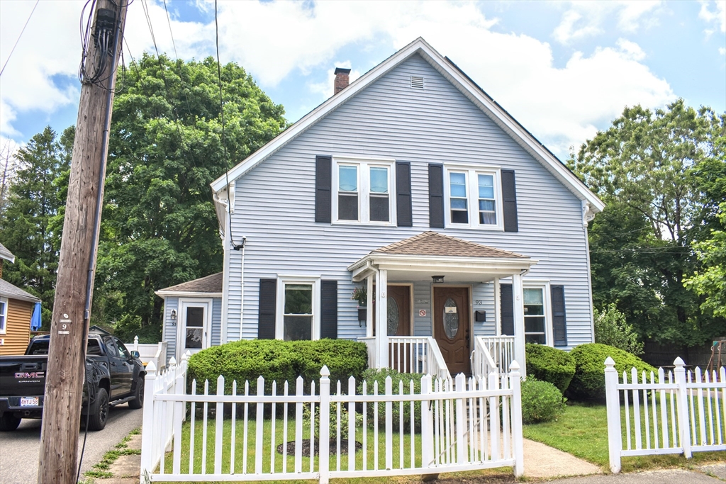 95 Temple St., Abington, Massachusetts, 3 Bedrooms Bedrooms, 6 Rooms Rooms,1 BathroomBathrooms,Residential Lease,For Rent,Temple St.,73522058