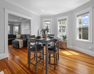 22 Buttonwood St, Boston, Massachusetts, 2 Bedrooms Bedrooms, 5 Rooms Rooms,2 BathroomsBathrooms,Residential Lease,For Rent,Buttonwood St,73521899