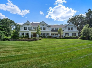 4 Wilson's Way, Dover, Massachusetts, 5 Bedrooms Bedrooms, 14 Rooms Rooms,6 BathroomsBathrooms,Residential,For Sale,Wilson's Way,73521880