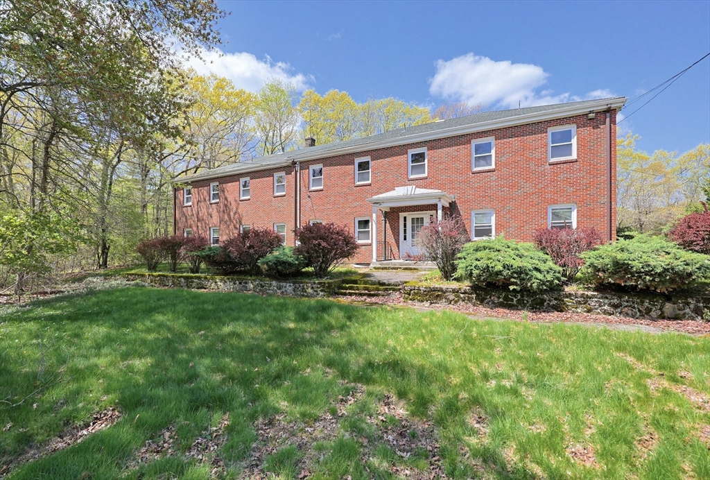90 School Street, Plainville, Massachusetts, ,Residential,For Sale,School Street,73521962