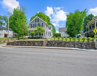 78 North Main Street, Millbury, Massachusetts, 3 Bedrooms Bedrooms, 8 Rooms Rooms,1 BathroomBathrooms,Residential Lease,For Rent,North Main Street,73522192