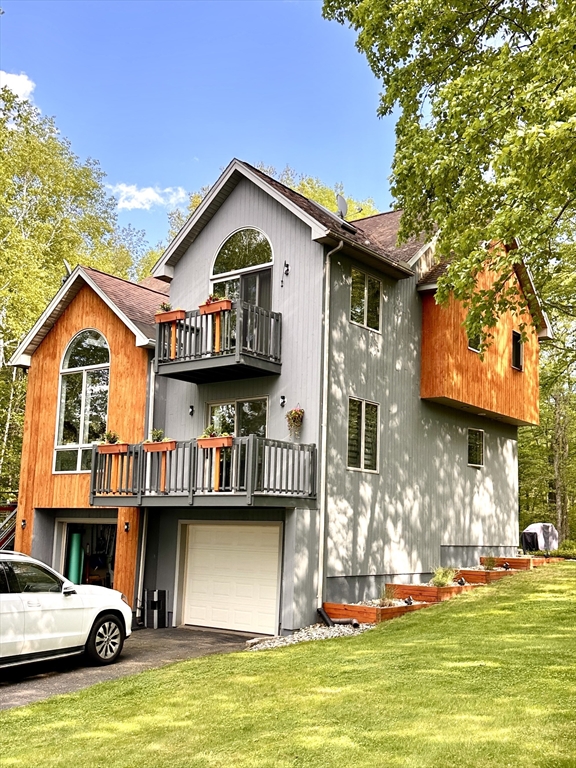14 Laurel Ridge Drive, Belchertown, Massachusetts, 3 Bedrooms Bedrooms, 6 Rooms Rooms,2.5 BathroomsBathrooms,Residential,For Sale,Laurel Ridge Drive,73522125
