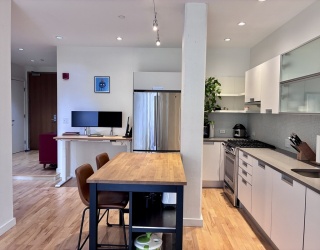 346-354 Congress St, Boston, Massachusetts, 1 Bedroom Bedrooms, 3 Rooms Rooms,1 BathroomBathrooms,Residential Lease,For Rent,Congress St,73522132