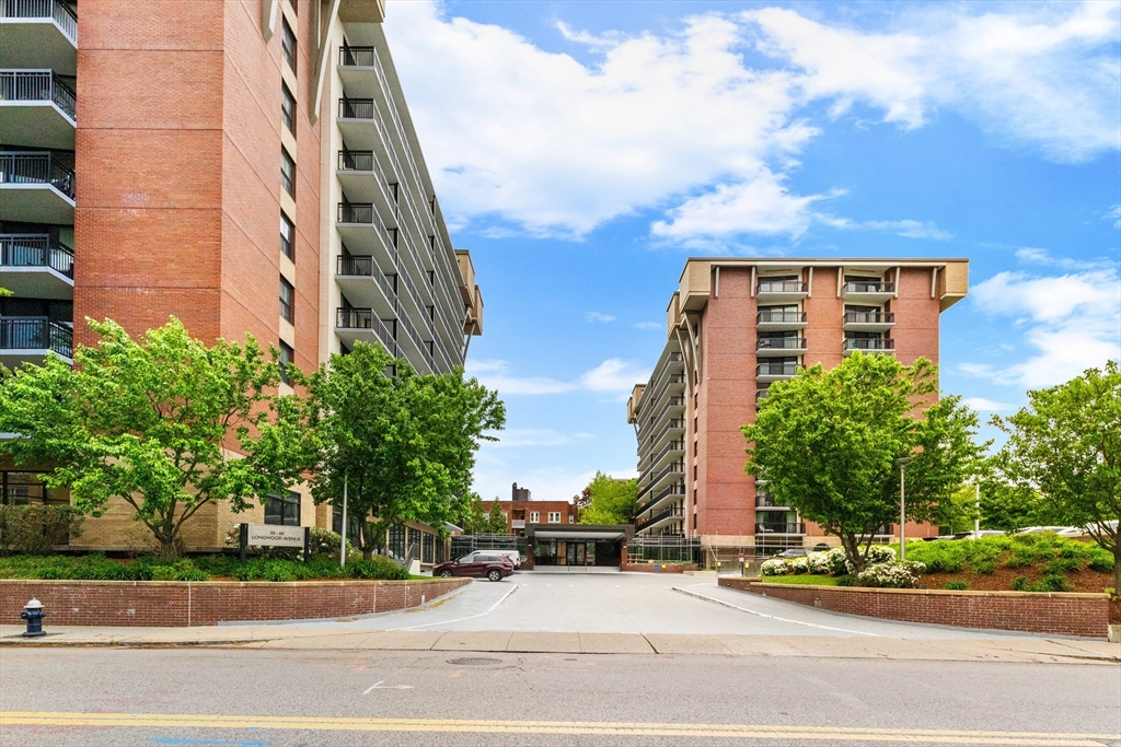 50 Longwood Ave, Brookline, Massachusetts, 1 Bedroom Bedrooms, 3 Rooms Rooms,1 BathroomBathrooms,Residential,For Sale,Longwood Ave,73522134