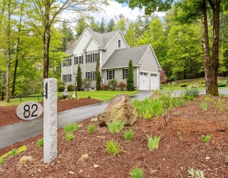 82 Lawrence Street, Pepperell, Massachusetts, 4 Bedrooms Bedrooms, 10 Rooms Rooms,3 BathroomsBathrooms,Residential,For Sale,Lawrence Street,73522152