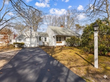 37 Touraine Way, Yarmouth, Massachusetts, 2 Bedrooms Bedrooms, 7 Rooms Rooms,2 BathroomsBathrooms,Residential,For Sale,Touraine Way,73490026