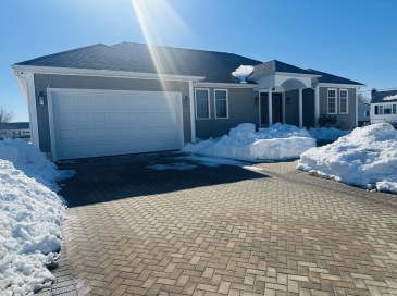 115 River Road, Somerset, Massachusetts, 3 Bedrooms Bedrooms, 8 Rooms Rooms,2 BathroomsBathrooms,Residential,For Sale,River Road,73481569
