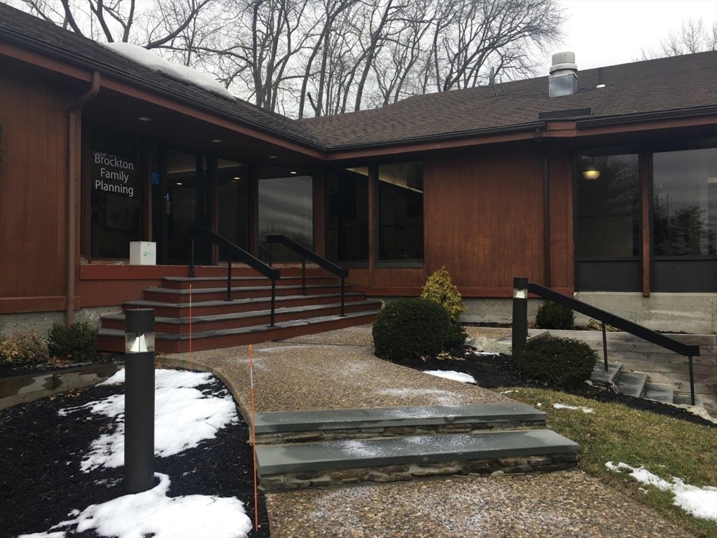 111 Torrey, Brockton, Massachusetts, ,Commercial Lease,For Rent,Torrey,73522293