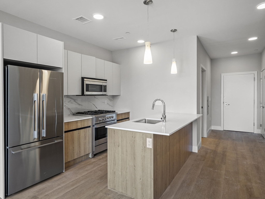 249 Corey Rd, Boston, Massachusetts, 1 Bedroom Bedrooms, 5 Rooms Rooms,1 BathroomBathrooms,Residential Lease,For Rent,Corey Rd,73522309