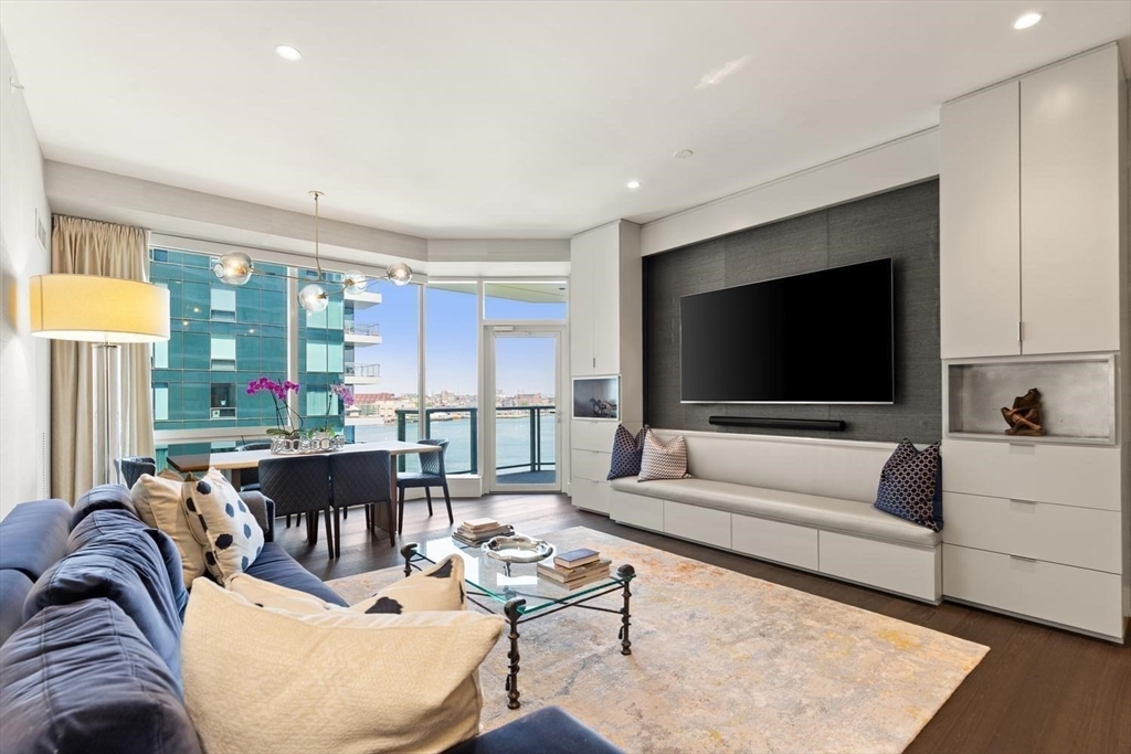 50 Liberty Drive, Boston, Massachusetts, 2 Bedrooms Bedrooms, 4 Rooms Rooms,2.5 BathroomsBathrooms,Residential,For Sale,Liberty Drive,73522260