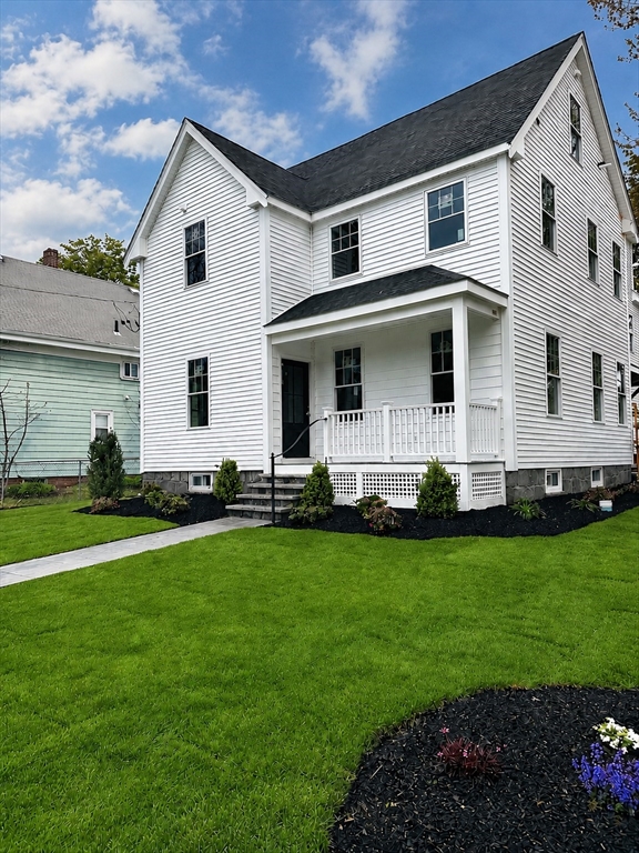 92 Pond Street, Natick, Massachusetts, 4 Bedrooms Bedrooms, 7 Rooms Rooms,4 BathroomsBathrooms,Residential,For Sale,Pond Street,73522334