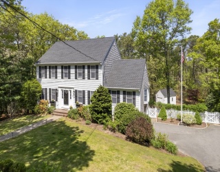 312 Setucket Rd, Dennis, Massachusetts, 3 Bedrooms Bedrooms, 7 Rooms Rooms,2.5 BathroomsBathrooms,Residential,For Sale,Setucket Rd,73522337