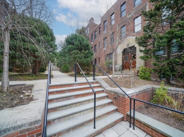 311 Tappan St, Brookline, Massachusetts, 3 Bedrooms Bedrooms, 5 Rooms Rooms,2 BathroomsBathrooms,Residential Lease,For Rent,Tappan St,73522374