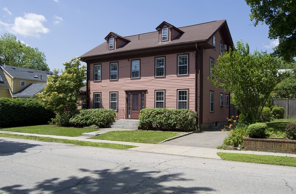 153 Watson Road, Belmont, Massachusetts, 5 Bedrooms Bedrooms, 9 Rooms Rooms,3.5 BathroomsBathrooms,Residential Lease,For Rent,Watson Road,73522397