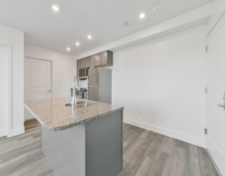 585 Essex St, Lynn, Massachusetts, 2 Bedrooms Bedrooms, 3 Rooms Rooms,1 BathroomBathrooms,Residential Lease,For Rent,Essex St,73522416