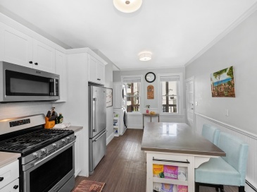 356 Princeton Street, Boston, Massachusetts, 2 Bedrooms Bedrooms, 5 Rooms Rooms,1 BathroomBathrooms,Residential Lease,For Rent,Princeton Street,73522226