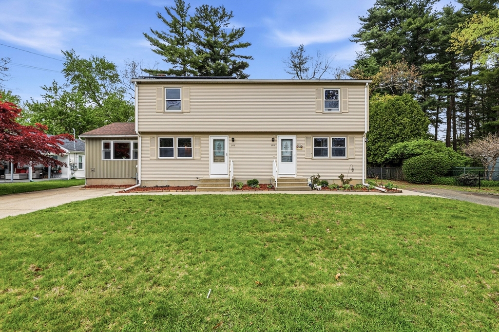 282-284 Parkerview St, Springfield, Massachusetts, 5 Bedrooms Bedrooms, 11 Rooms Rooms,4 BathroomsBathrooms,Residential Income,For Sale,Parkerview St,73522437