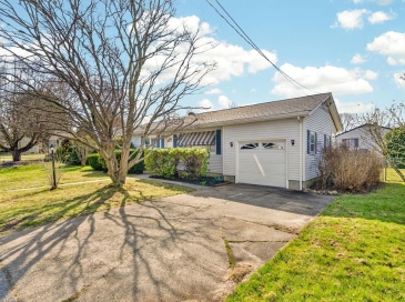 26 Sable Ave, Dartmouth, Massachusetts, 3 Bedrooms Bedrooms, 5 Rooms Rooms,1 BathroomBathrooms,Residential,For Sale,Sable Ave,73501201 26 Sable Ave, Dartmouth, Massachusetts, 3 Bedrooms Bedrooms, 5 Rooms Rooms,1 BathroomBathrooms,Residential,For Sale,Sable Ave,73501201