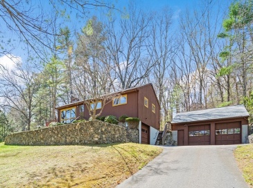 38 Collins Rd, Northborough, Massachusetts, 3 Bedrooms Bedrooms, 6 Rooms Rooms,1 BathroomBathrooms,Residential,For Sale,Collins Rd,73509728 38 Collins Rd, Northborough, Massachusetts, 3 Bedrooms Bedrooms, 6 Rooms Rooms,1 BathroomBathrooms,Residential,For Sale,Collins Rd,73509728