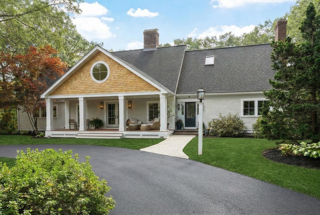 44 Sarah Way, Concord, Massachusetts, 6 Bedrooms Bedrooms, 13 Rooms Rooms,6 BathroomsBathrooms,Residential,For Sale,Sarah Way,73488486