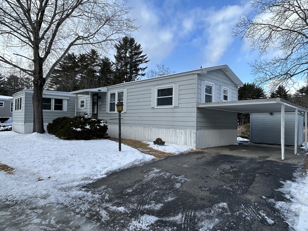 911 Camelot Dr, Exeter, New Hampshire, 2 Bedrooms Bedrooms, 5 Rooms Rooms,1.5 BathroomsBathrooms,Residential,For Sale,Camelot Dr,73466639