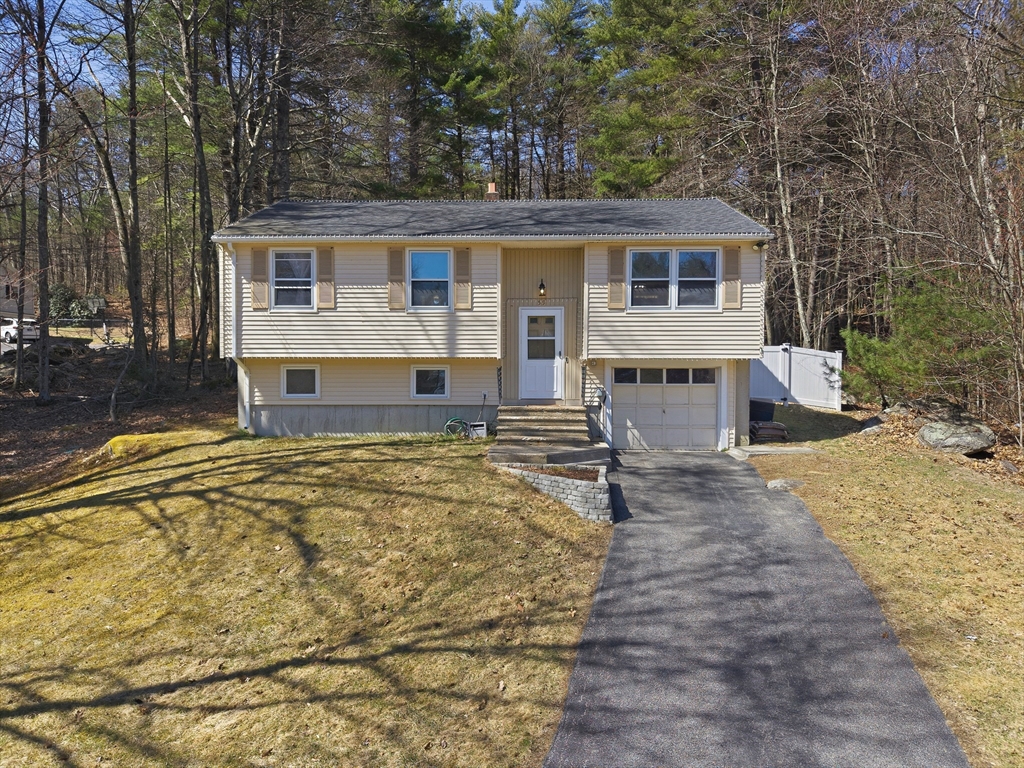 59 Larned Rd, Oxford, Massachusetts, 3 Bedrooms Bedrooms, 5 Rooms Rooms,1 BathroomBathrooms,Residential,For Sale,Larned Rd,73504147