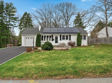 223 Edgewater Drive, Framingham, Massachusetts, 4 Bedrooms Bedrooms, 8 Rooms Rooms,2 BathroomsBathrooms,Residential,For Sale,Edgewater Drive,73498196