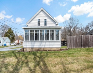 243 Chestnut St, Rehoboth, Massachusetts, 4 Bedrooms Bedrooms, 9 Rooms Rooms,1 BathroomBathrooms,Residential,For Sale,Chestnut St,73496238