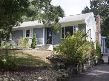 52 West Pond Rd, Plymouth, Massachusetts, 3 Bedrooms Bedrooms, 8 Rooms Rooms,2 BathroomsBathrooms,Residential,For Sale,West Pond Rd,73494158