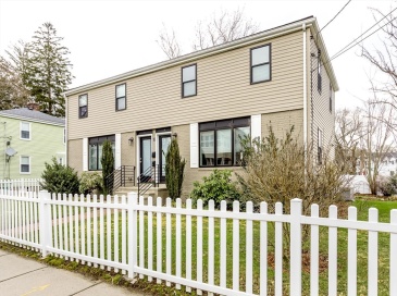 18 Joyce Kilmer, Boston, Massachusetts, 2 Bedrooms Bedrooms, 4 Rooms Rooms,2.5 BathroomsBathrooms,Residential,For Sale,Joyce Kilmer,73497925