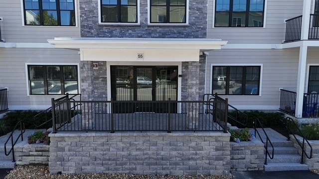 55 Pointe Place, Dover, New Hampshire, 2 Bedrooms Bedrooms, 5 Rooms Rooms,2 BathroomsBathrooms,Residential,For Sale,Pointe Place,73483267