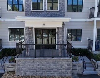55 Pointe Place, Dover, New Hampshire, 2 Bedrooms Bedrooms, 5 Rooms Rooms,2 BathroomsBathrooms,Residential,For Sale,Pointe Place,73483267