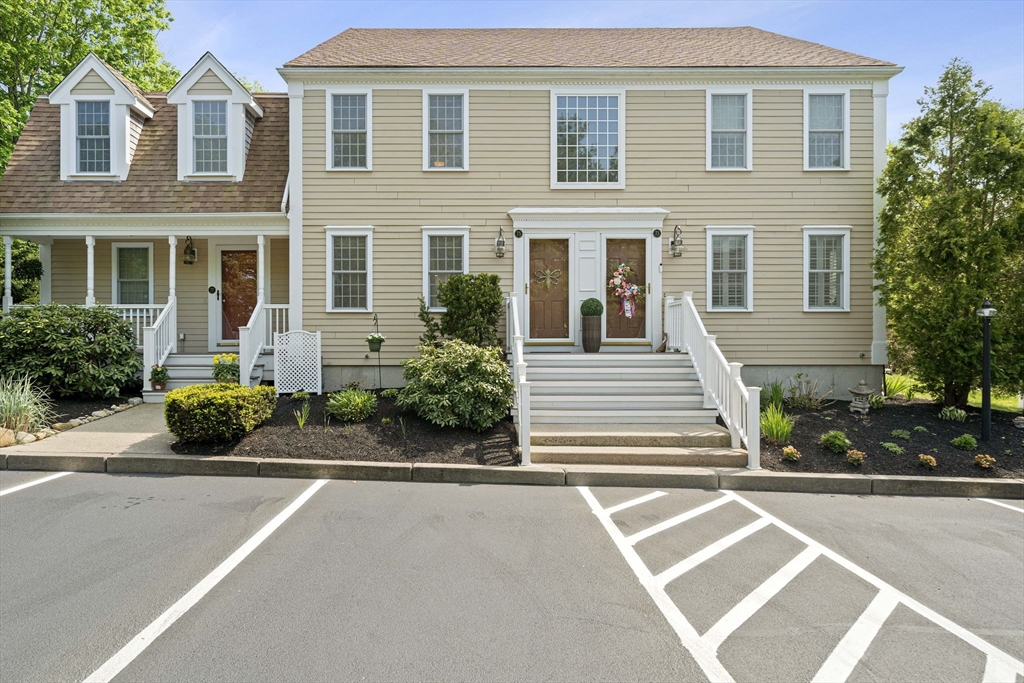 75 Evergreen Street, Kingston, Massachusetts, 2 Bedrooms Bedrooms, 5 Rooms Rooms,1.5 BathroomsBathrooms,Residential,For Sale,Evergreen Street,73522502