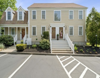 75 Evergreen Street, Kingston, Massachusetts, 2 Bedrooms Bedrooms, 5 Rooms Rooms,1.5 BathroomsBathrooms,Residential,For Sale,Evergreen Street,73522502