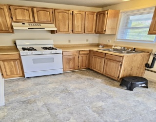 27 Morris Street, Southbridge, Massachusetts, 2 Bedrooms Bedrooms, 4 Rooms Rooms,1 BathroomBathrooms,Residential Lease,For Rent,Morris Street,73522571