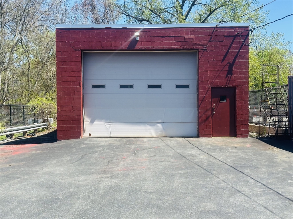 130 Cross St, Winchester, Massachusetts, ,Commercial Lease,For Rent,Cross St,73522607