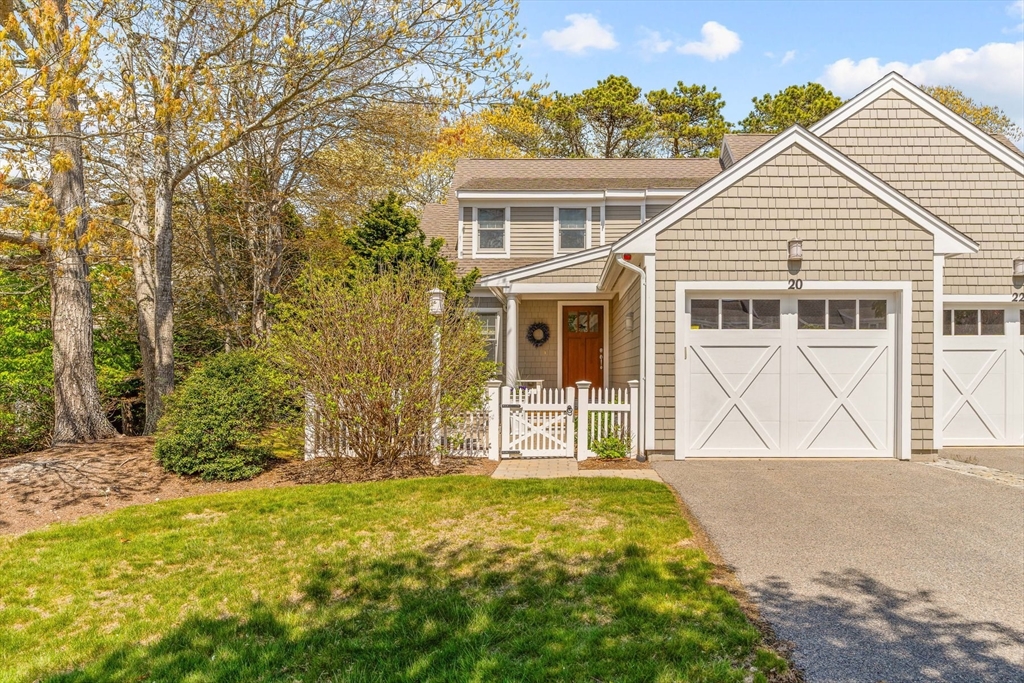 20 Lanyard Way, Mashpee, Massachusetts, 2 Bedrooms Bedrooms, 5 Rooms Rooms,3.5 BathroomsBathrooms,Residential,For Sale,Lanyard Way,73522611