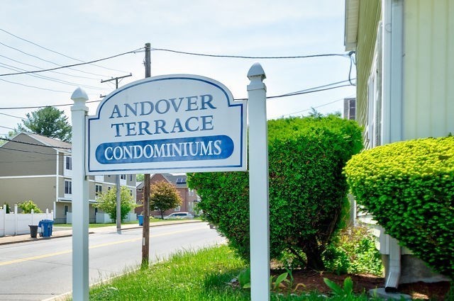 2 Andover Terrace, Lawrence, Massachusetts, 2 Bedrooms Bedrooms, 5 Rooms Rooms,1.5 BathroomsBathrooms,Residential,For Sale,Andover Terrace,73522626