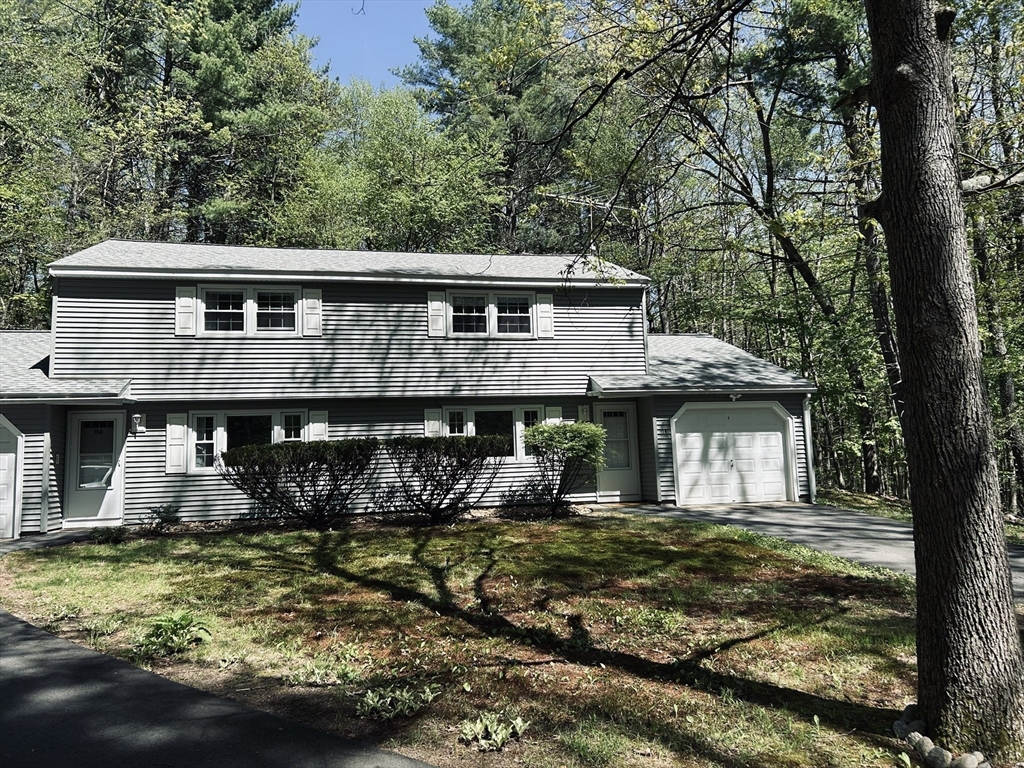 15B Deerwood Drive, Amherst, New Hampshire, 2 Bedrooms Bedrooms, 5 Rooms Rooms,1.5 BathroomsBathrooms,Residential Lease,For Rent,Deerwood Drive,73522637