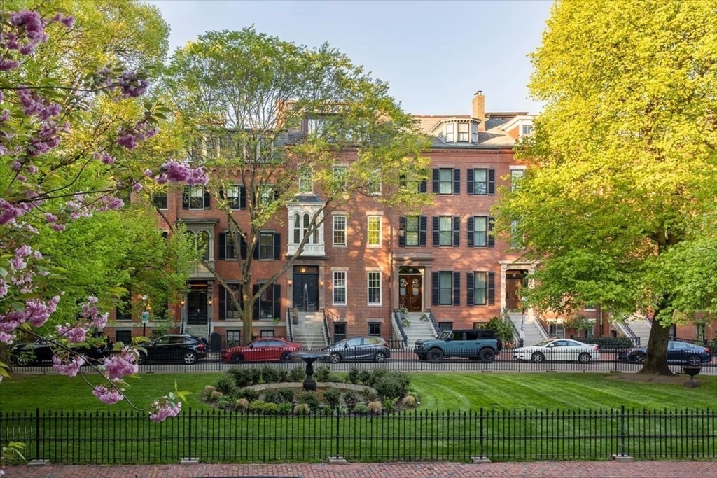 20 Union Park, Boston, Massachusetts, 2 Bedrooms Bedrooms, 5 Rooms Rooms,1 BathroomBathrooms,Residential,For Sale,Union Park,73517550