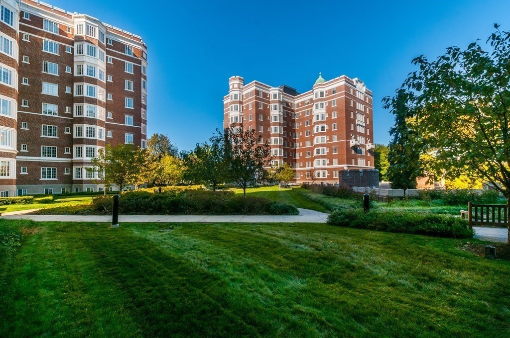 20 Chapel Street, Brookline, Massachusetts, 1 Bedroom Bedrooms, 3 Rooms Rooms,1 BathroomBathrooms,Residential Lease,For Rent,Chapel Street,73522758