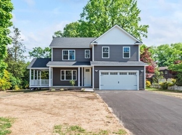132 Barrington Road, Longmeadow, Massachusetts, 4 Bedrooms Bedrooms, 8 Rooms Rooms,2.5 BathroomsBathrooms,Residential,For Sale,Barrington Road,73522624