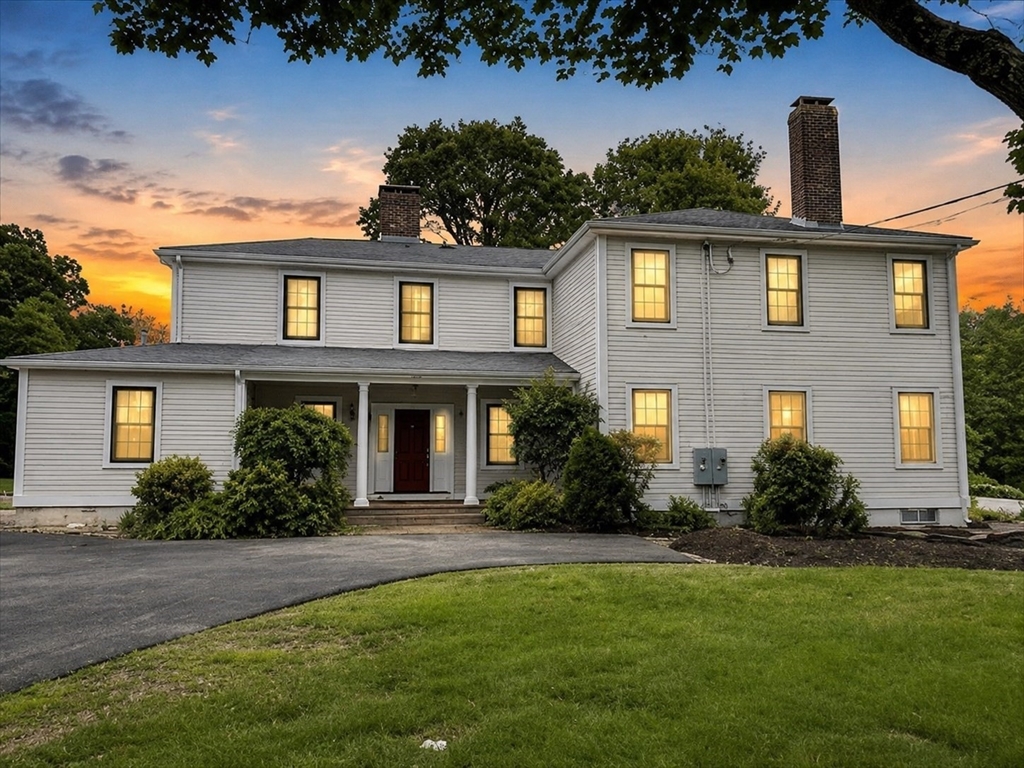 555 Foundry St, Easton, Massachusetts, 4 Bedrooms Bedrooms, 5 Rooms Rooms,2 BathroomsBathrooms,Residential,For Sale,Foundry St,73522711