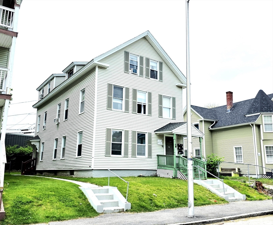 16 Bellevue St, Worcester, Massachusetts, 6 Bedrooms Bedrooms, 15 Rooms Rooms,3 BathroomsBathrooms,Residential Income,For Sale,Bellevue St,73522733