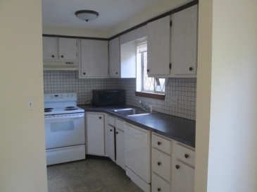 112 Clark St, Belmont, Massachusetts, 3 Bedrooms Bedrooms, 6 Rooms Rooms,1.5 BathroomsBathrooms,Residential Lease,For Rent,Clark St,73442713